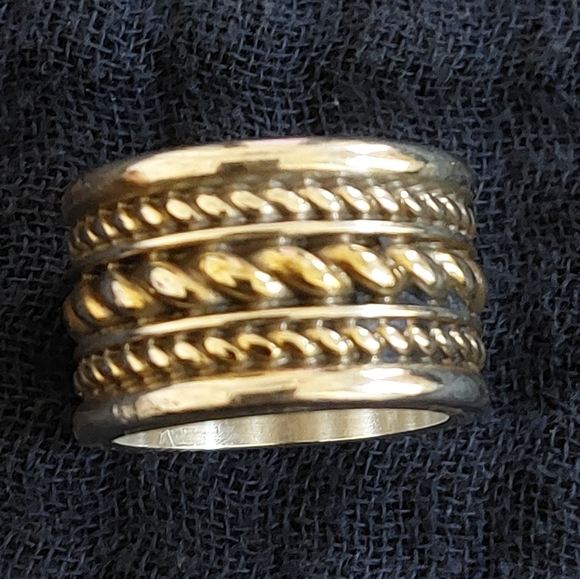 Jewelry - Brighton Silver And Gold-Tone Textured Ring, Size 7